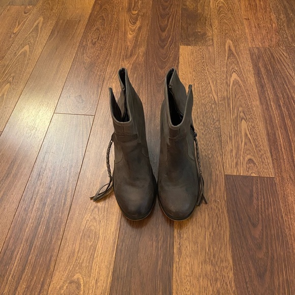 Aldo Dustar Boots - Picture 1 of 2